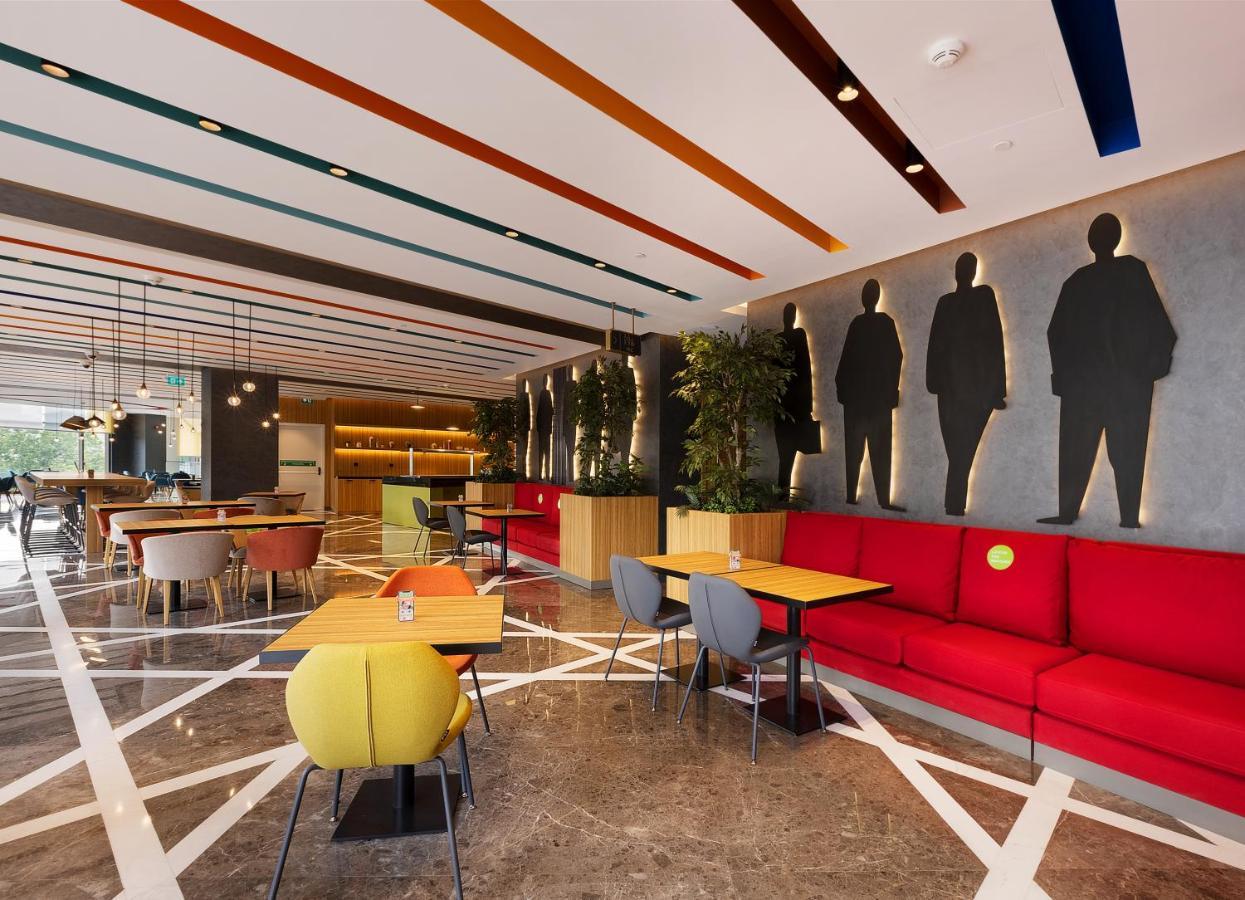 Ibis Styles Istanbul Merter エクステリア 写真 The interior of the lounge