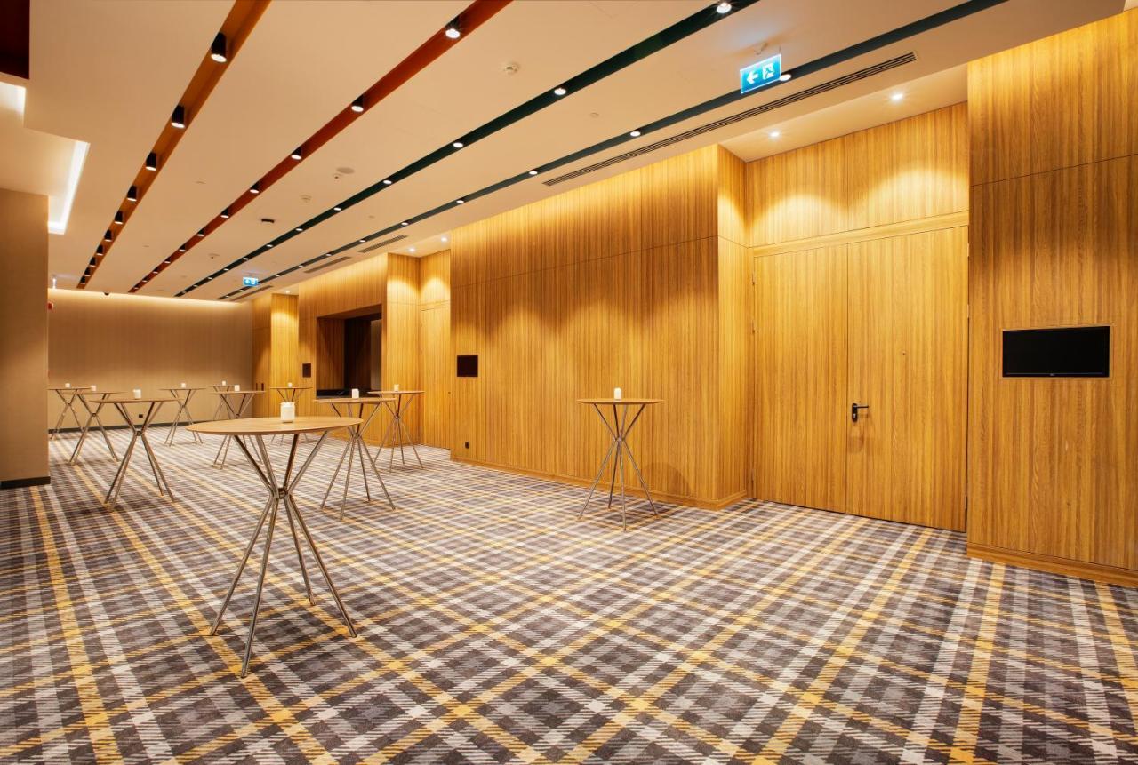 Ibis Styles Istanbul Merter エクステリア 写真 A carpet floor