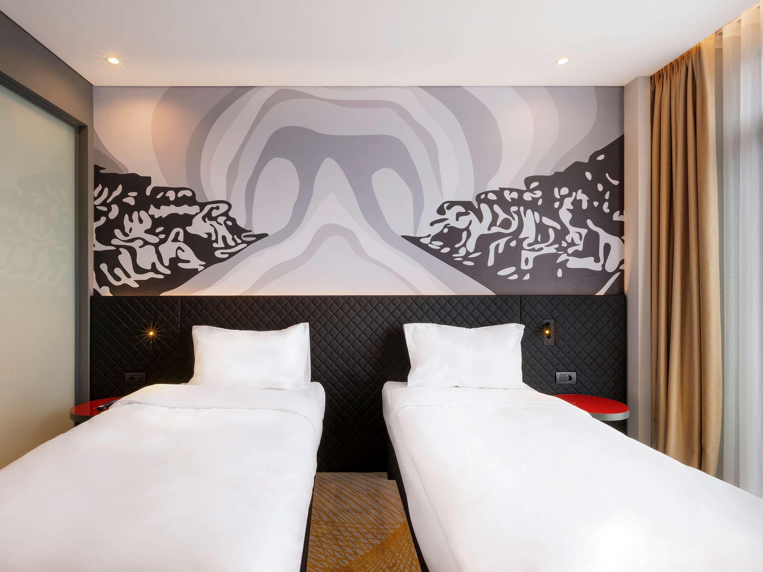 Ibis Styles Istanbul Merter エクステリア 写真 A room at the hotel