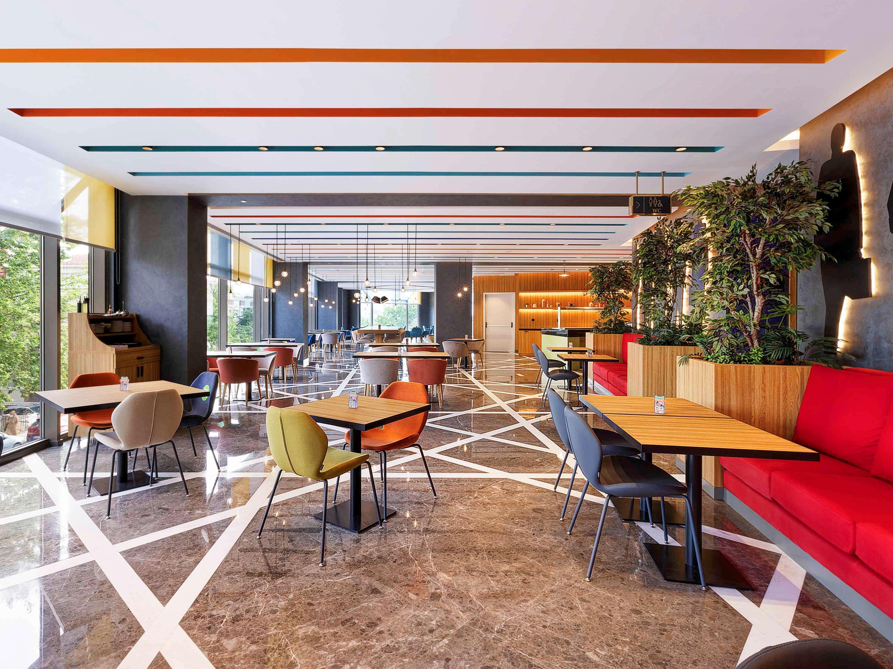 Ibis Styles Istanbul Merter エクステリア 写真 The lounge at the airport